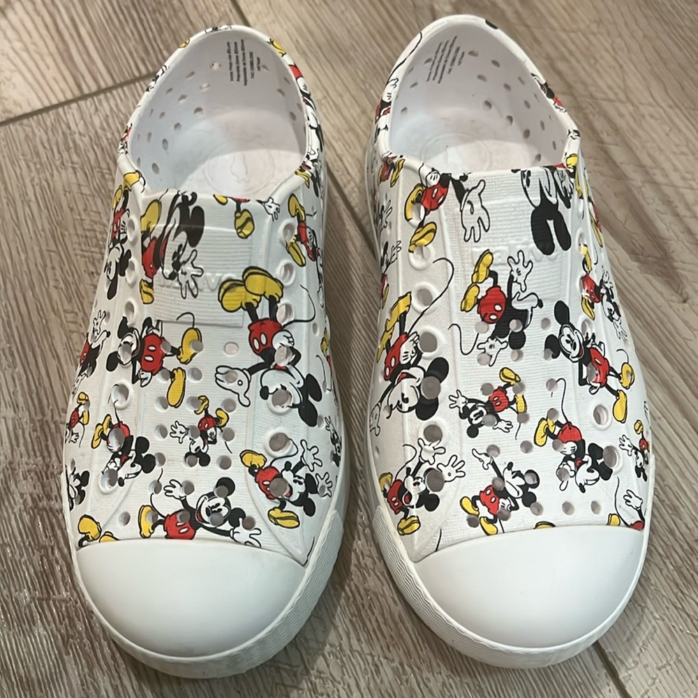 Disney Micky Native unisex size c10